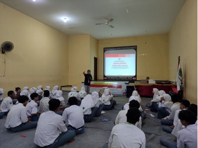 Materi Manajemen Relawan PMR